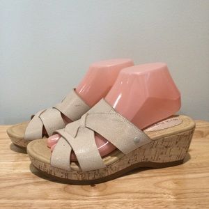 Hush Puppies Pebbled Leather Moyer Sandals 8.5M